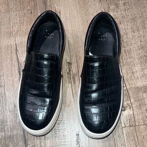 Black shoes with leather